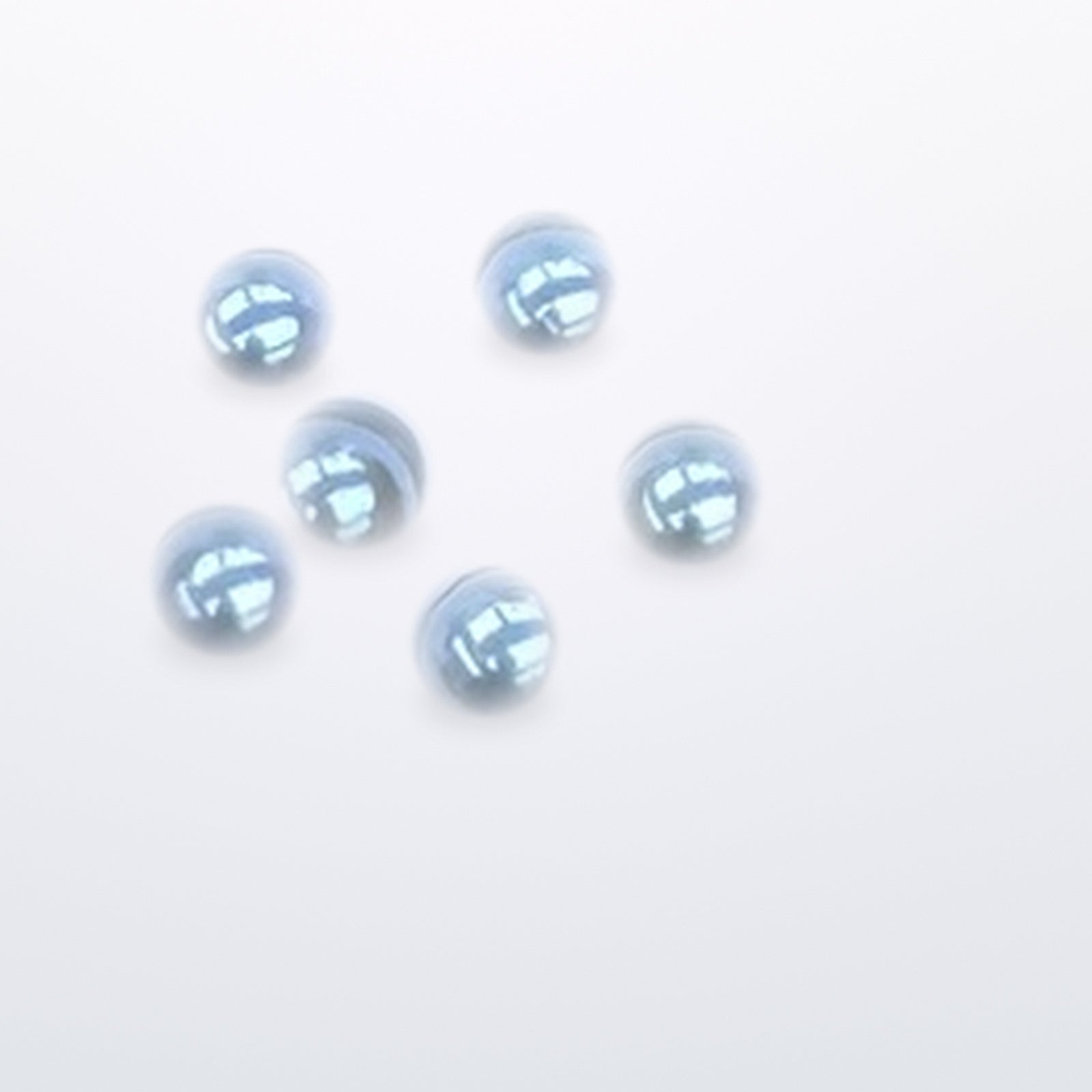 White freshwater pearls - 5-5.5mm 5A