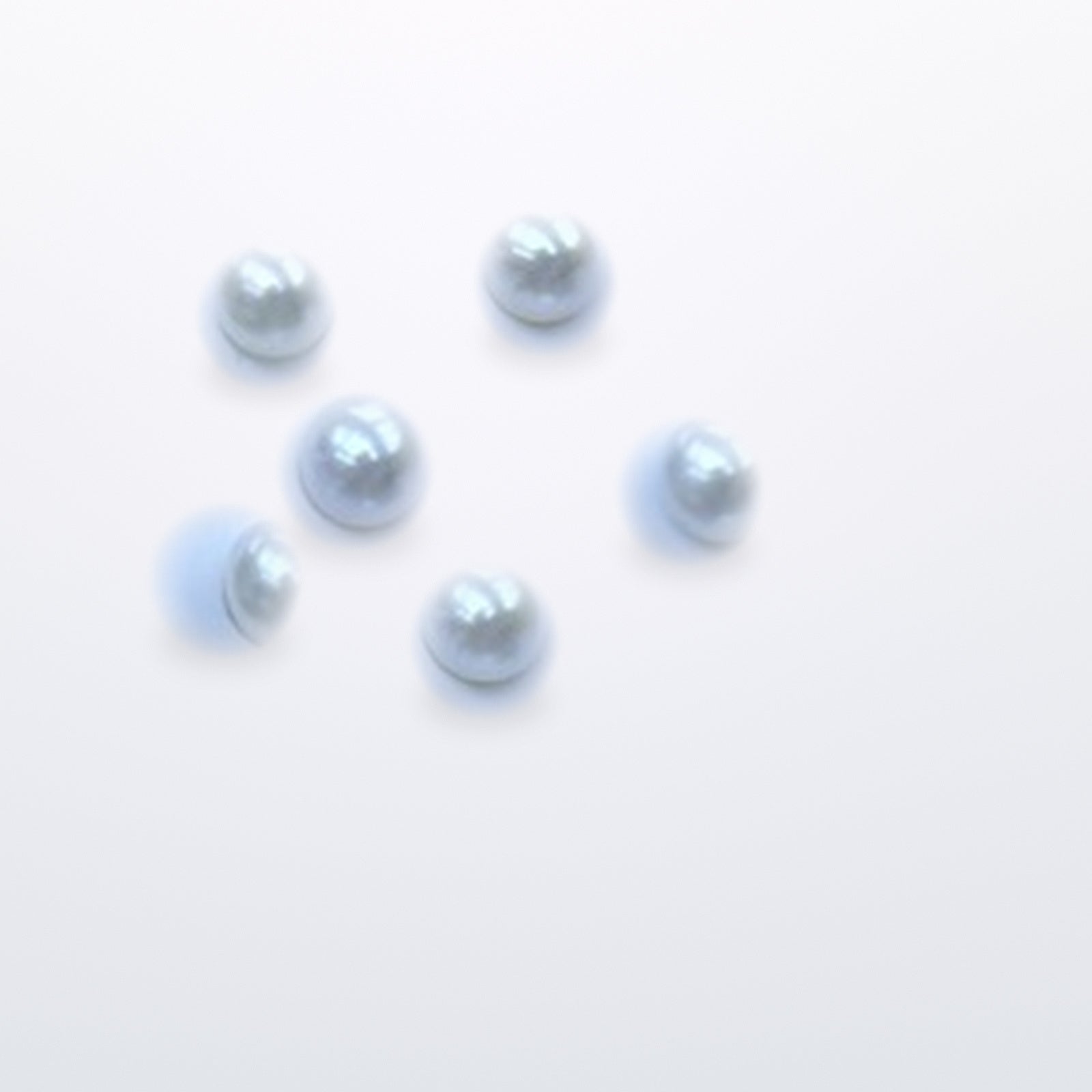 White freshwater pearls - 5.5-6mm 5A